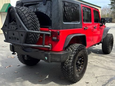 Used 2015 Jeep Wrangler Unlimited Sport AWD/4WD image 3
