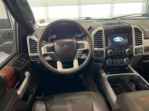 Used 2017 Ford F250 King Ranch w/ King Ranch Ultimate Package AWD/4WD image 7
