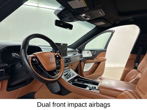 Used 2022 Lincoln Aviator Black Label w/ Dynamic Handling Package AWD/4WD image 35