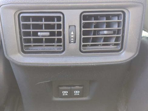 Used 2019 Toyota RAV4 Limited w/ Cold Weather Package FWD image 14