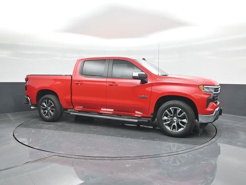 Used 2024 Chevrolet Silverado 1500 LT image 11