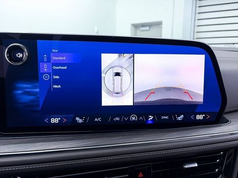 Used 2025 Chevrolet Tahoe Z71 w/ Comfort Package image 10