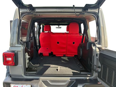 Used 2022 Jeep Wrangler Unlimited Sport AWD/4WD image 26