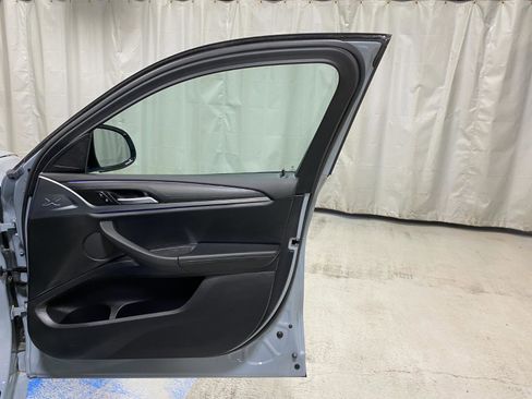 Used 2023 BMW X4 xDrive30i w/ M Sport Package image 22