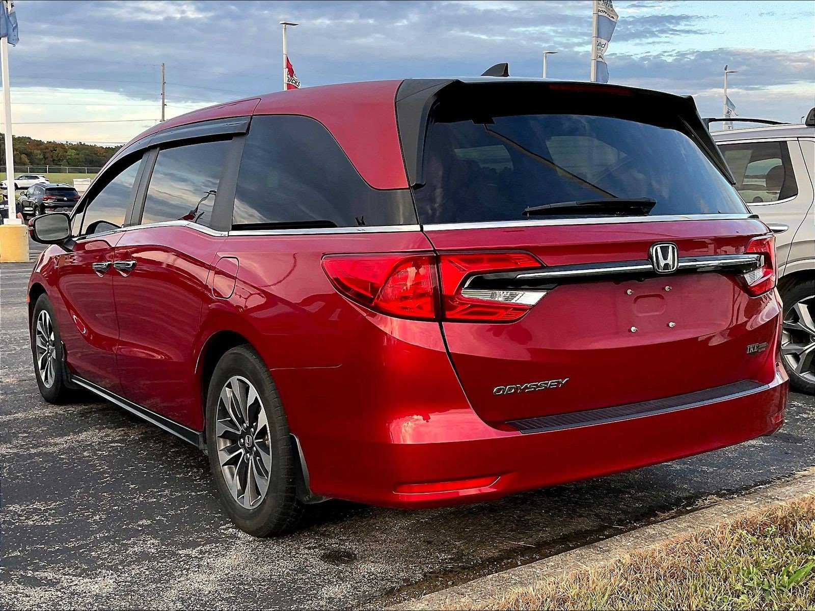 Certified 2022 Honda Odyssey EX-L image 3