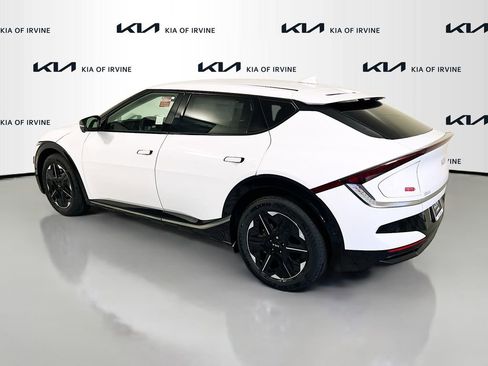 New 2025 Kia EV6 Wind image 5