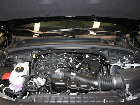 New 2025 Jeep Grand Cherokee Limited w/ Luxury Tech Group II image 39