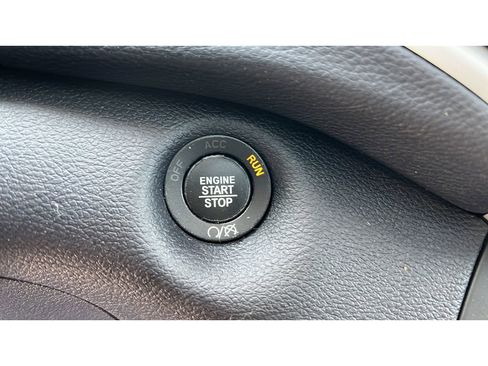 Used 2018 Jeep Cherokee Limited w/ Trailer Tow Group image 21