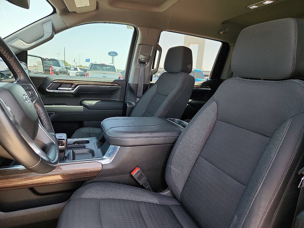 Used 2024 Chevrolet Silverado 1500 RST w/ Convenience Package II AWD/4WD image 7