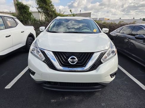 Used 2018 Nissan Murano Platinum FWD image 2