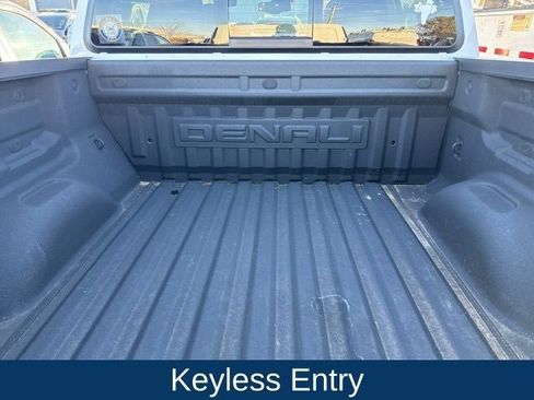 Used 2021 GMC Canyon Denali image 18