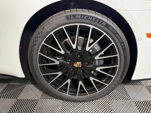 New 2025 Porsche Panamera image 14
