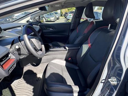 Certified 2024 Toyota Prius Prime FWD image 18