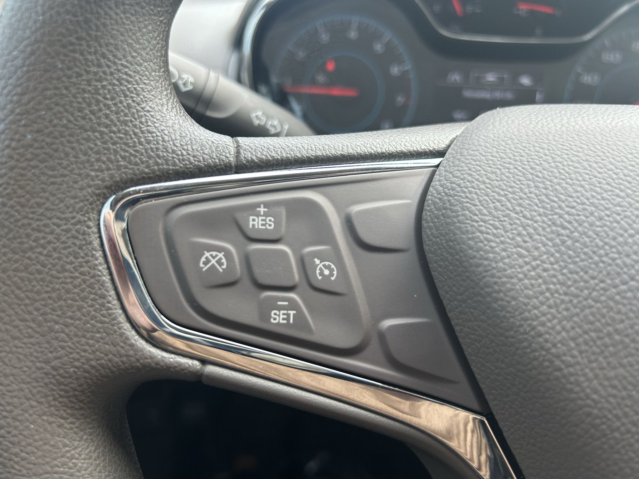 Used 2018 Chevrolet Cruze LT FWD image 14