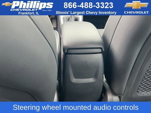 Used 2022 Hyundai Venue Limited image 23