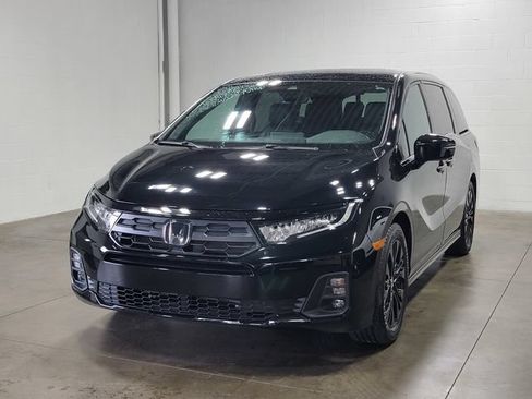 Certified 2025 Honda Odyssey Sport-L image 2