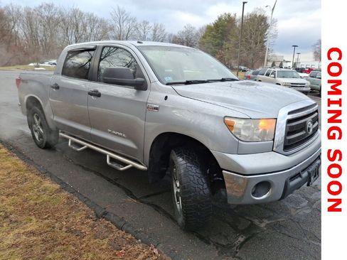 Used 2012 Toyota Tundra 4x4 CrewMax image 3