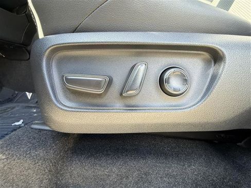 Used 2025 Toyota 4Runner TRD Off-Road Premium image 12