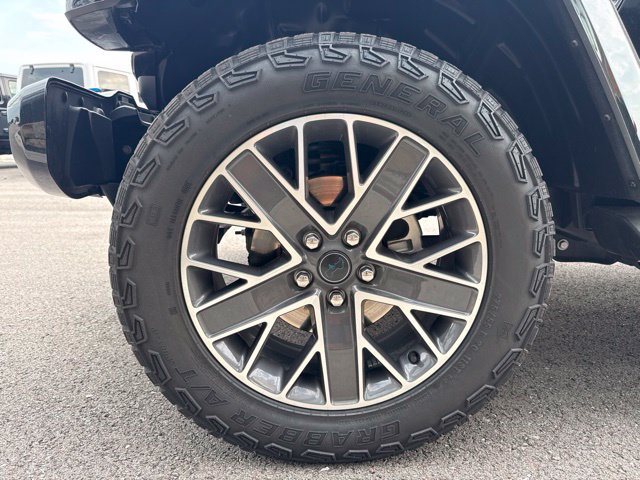 Used 2024 Jeep Wrangler High Altitude AWD/4WD image 19
