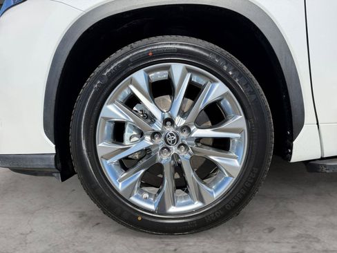 Used 2023 Toyota Highlander Limited w/ Protection Package #3 (TMS) image 9