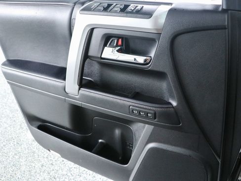 Used 2023 Toyota 4Runner Limited AWD/4WD image 22