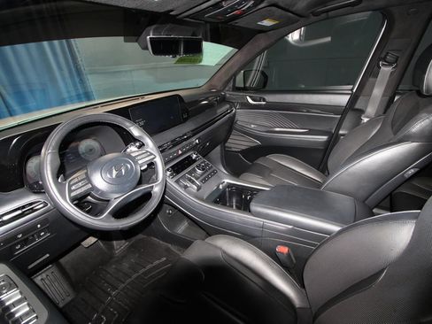 Used 2023 Hyundai Palisade Calligraphy w/ Cargo Package AWD/4WD image 2