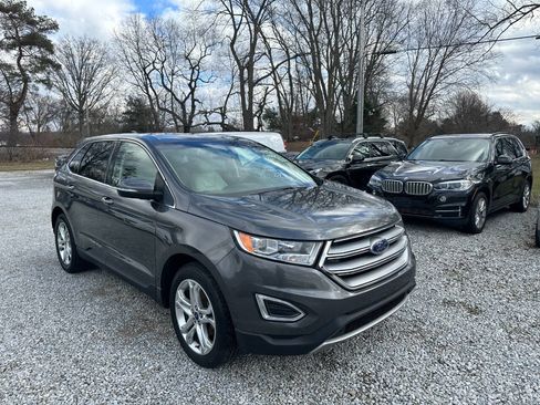 Used 2018 Ford Edge Titanium image 3