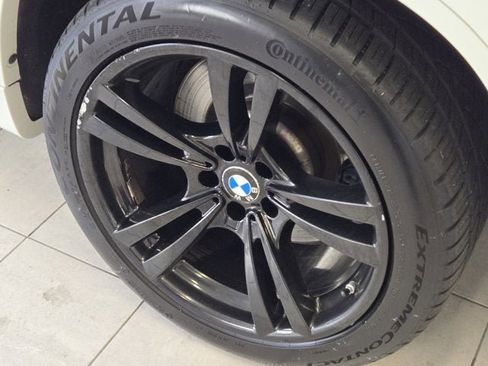 Used 2013 BMW X6 M image 16