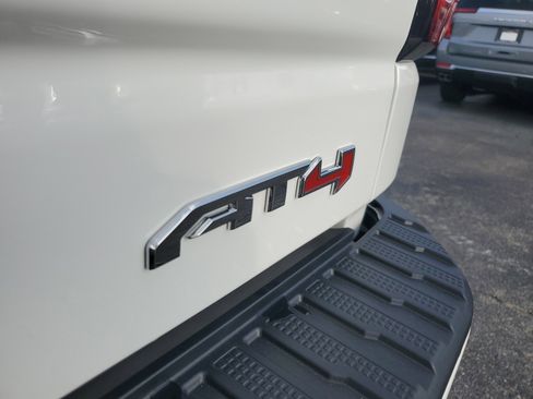 New 2026 GMC Sierra 1500 AT4 w/ AT4 Preferred Package image 6