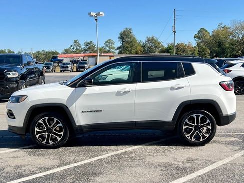 Used 2024 Jeep Compass Limited image 9