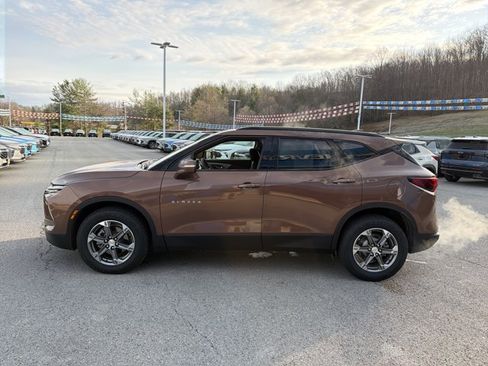 Used 2023 Chevrolet Blazer LT image 8