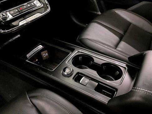 Used 2023 Lincoln Corsair AWD w/ Equipment Group 101A image 16