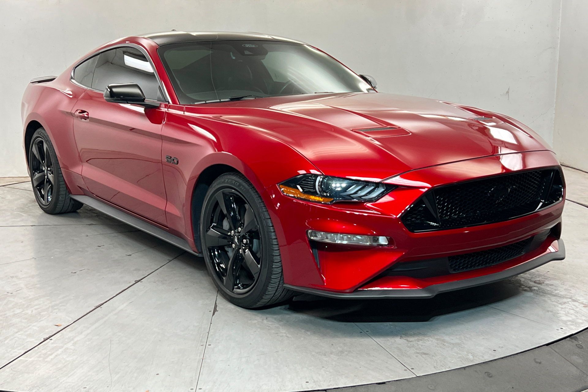 Used 2022 Ford Mustang GT Premium w/ Equipment Group 401A RWD image 7