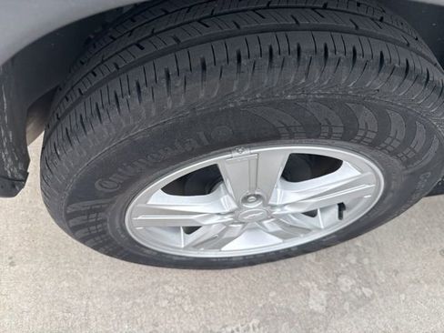 Used 2020 Chevrolet Trax LT image 3