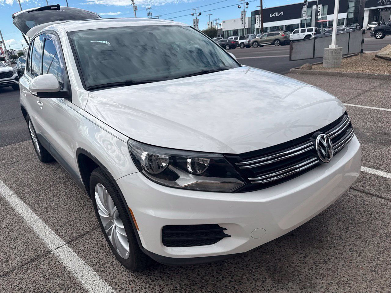 Used 2013 Volkswagen Tiguan S FWD image 9