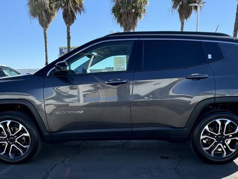 Used 2022 Jeep Compass Limited image 12