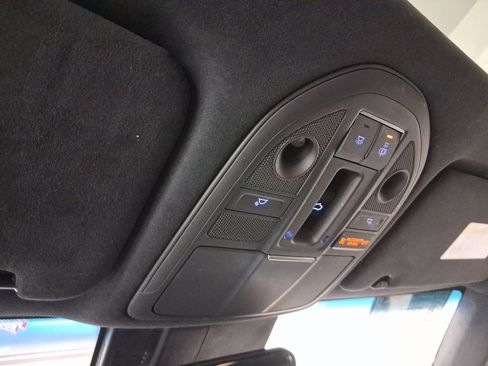 Used 2020 Genesis G70 3.3T w/ Sport Package image 16