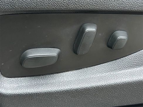 Used 2017 Chevrolet Tahoe Premier image 24