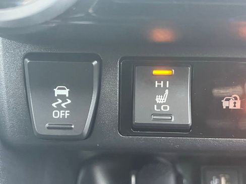 Used 2023 Toyota RAV4 XLE w/ Convenience Package image 26