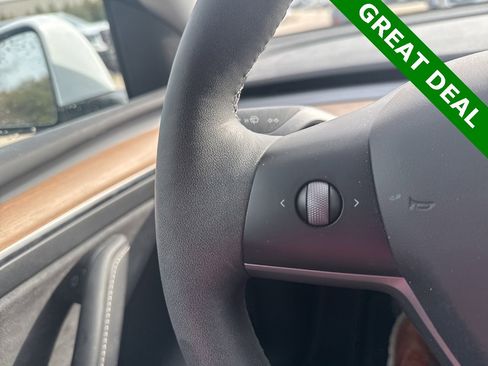 Used 2023 Tesla Model Y Long Range image 20