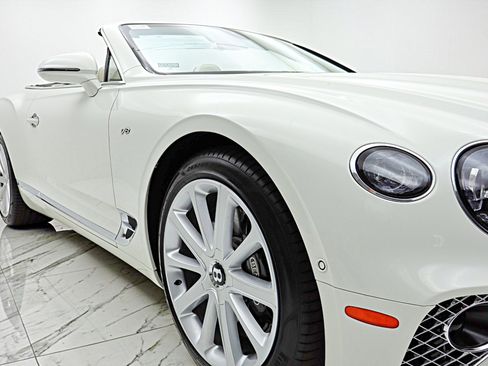 Certified 2021 Bentley Continental GT AWD/4WD image 8