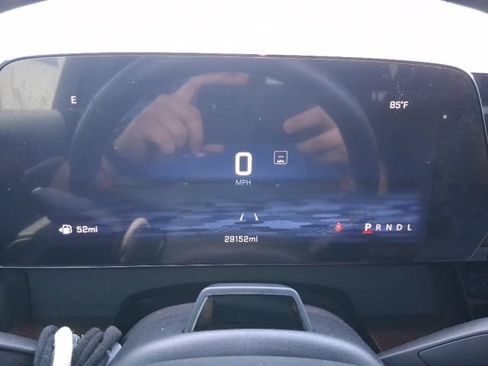 Used 2025 Chevrolet Traverse RS w/ LPO, Floor Liner Package FWD image 7