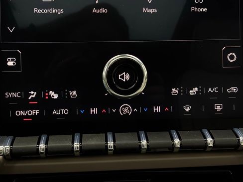 New 2026 GMC Yukon Denali w/ Sun & Power Step Package image 28