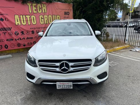 Used 2016 Mercedes-Benz GLC 300 4MATIC image 2