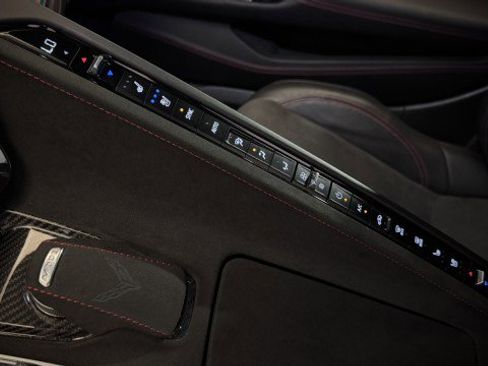 Used 2023 Chevrolet Corvette Stingray Premium Cpe w/ Z51 Performance Package image 8