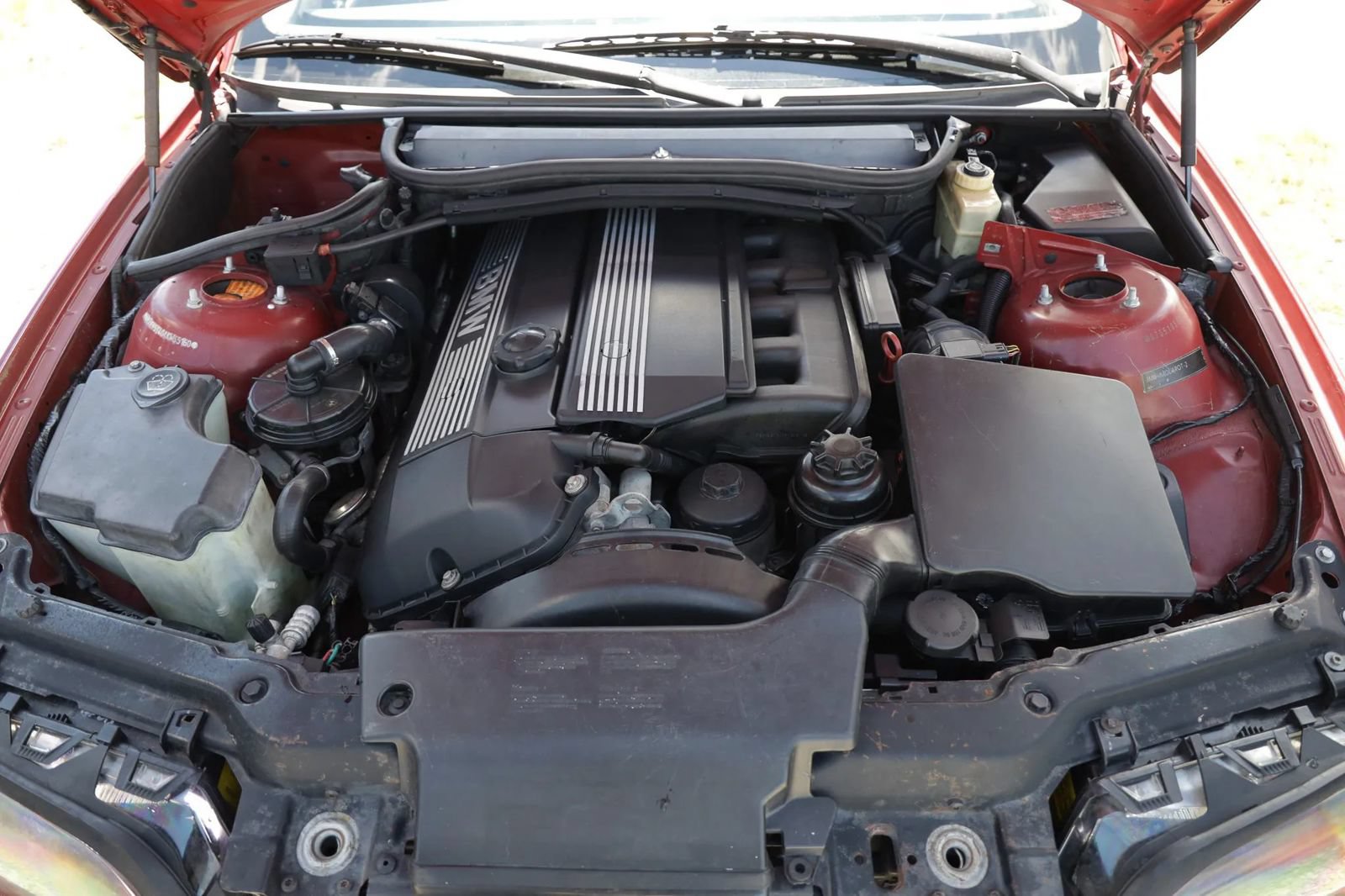 Used 2004 BMW 330i Sedan RWD image 12