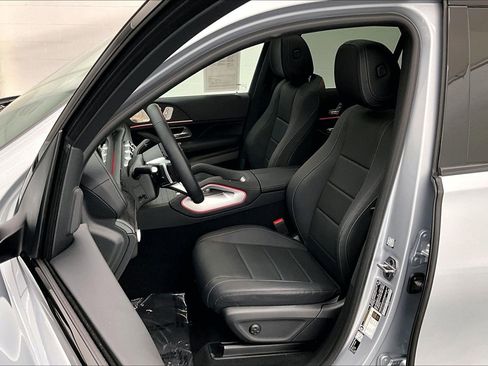 Used 2026 Mercedes-Benz GLS 450 4MATIC image 16