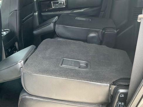 Used 2017 Lincoln Navigator Reserve image 20