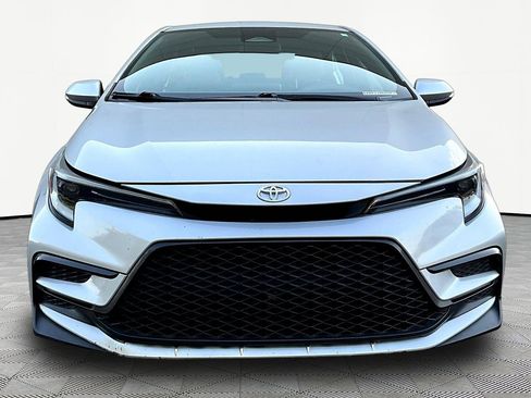Used 2024 Toyota Corolla SE FWD image 2