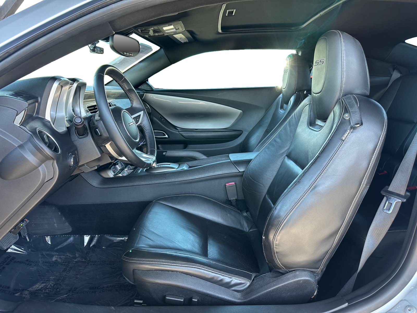 Used 2010 Chevrolet Camaro SS w/ RS Package RWD image 9